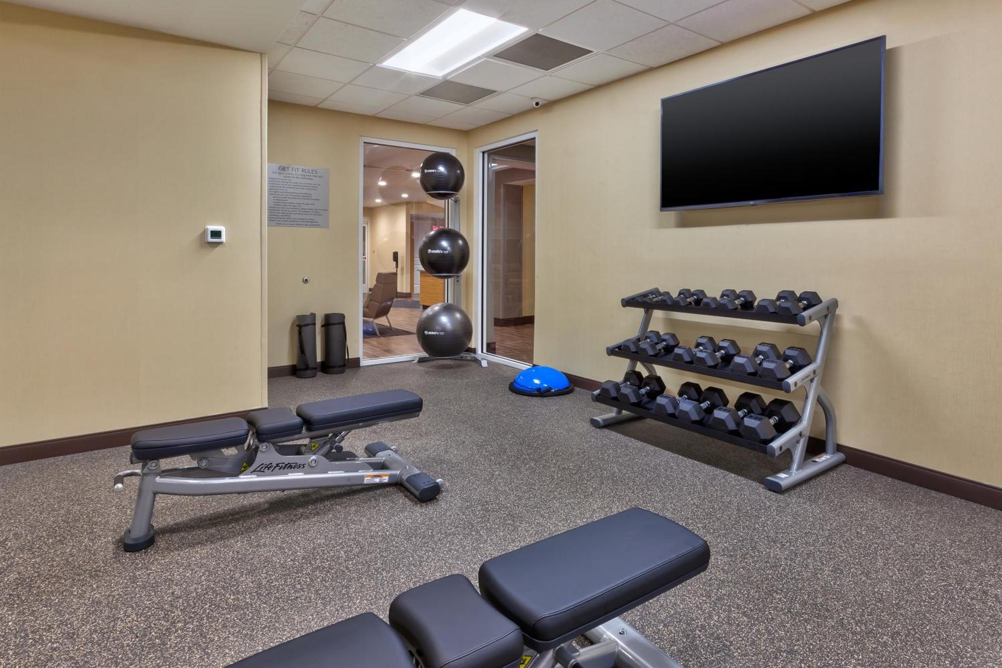 Towneplace Suites By Marriott Grand Rapids Airport Southeast Esterno foto