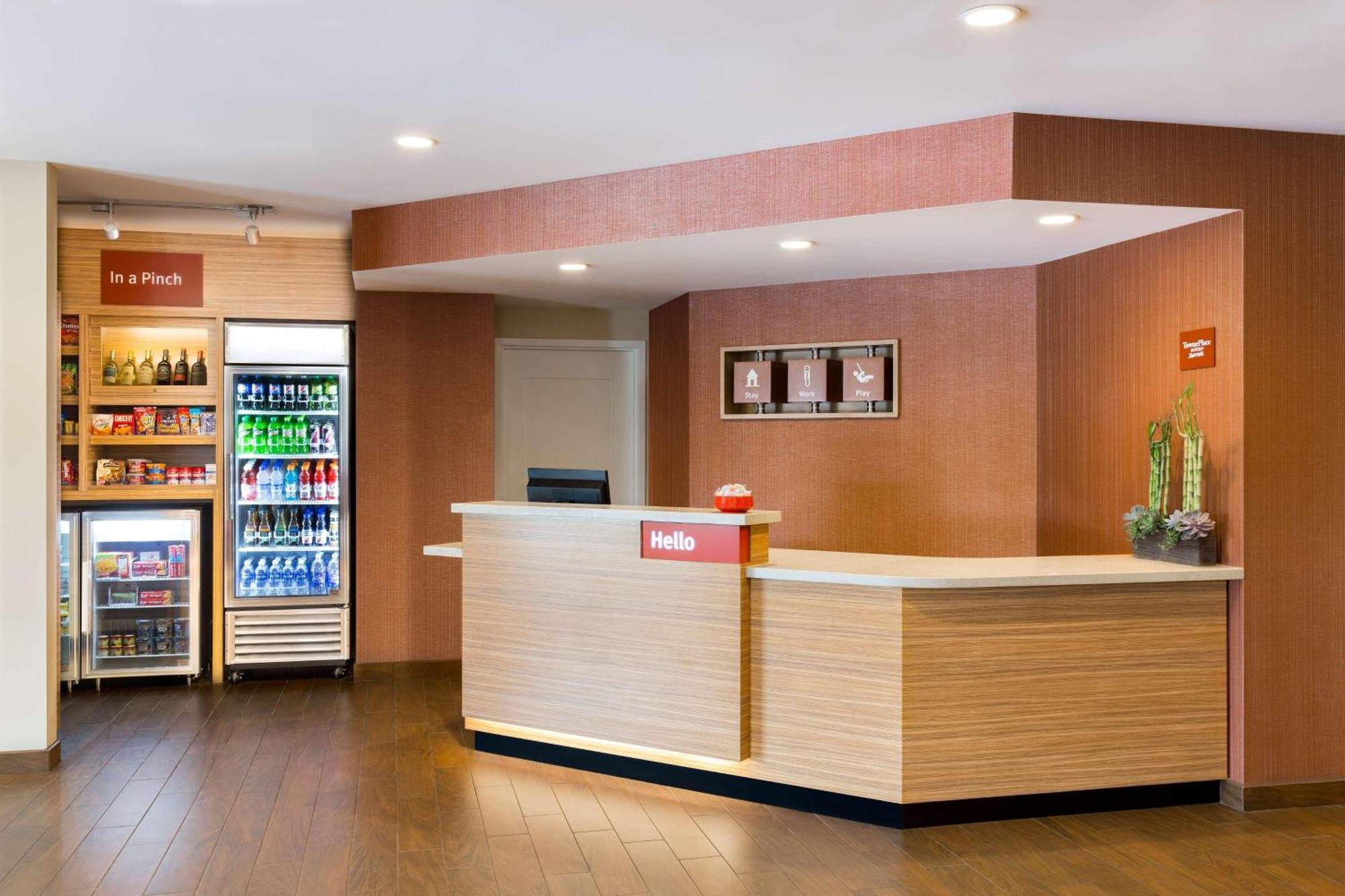 Towneplace Suites By Marriott Grand Rapids Airport Southeast Esterno foto