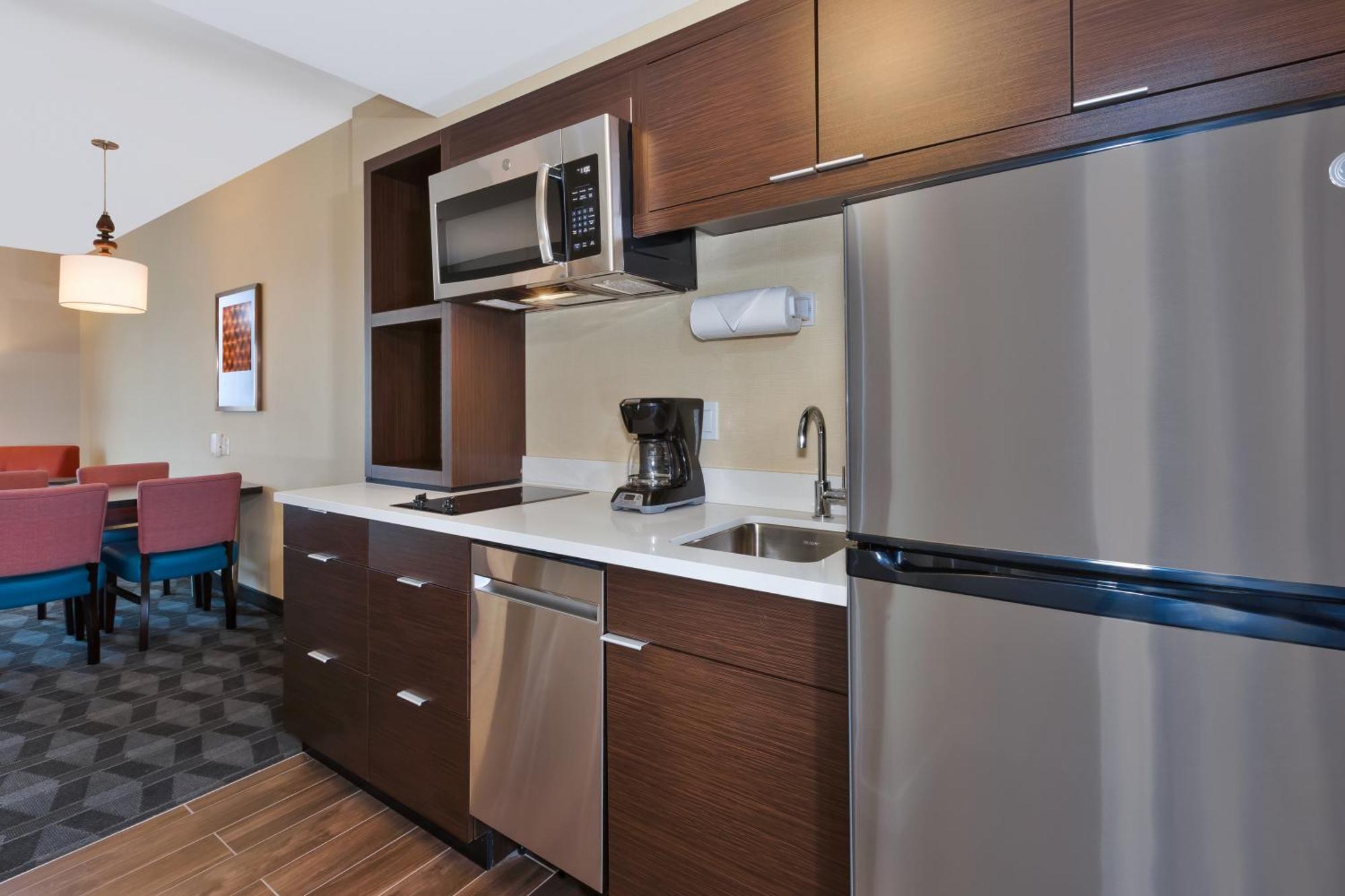 Towneplace Suites By Marriott Grand Rapids Airport Southeast Esterno foto