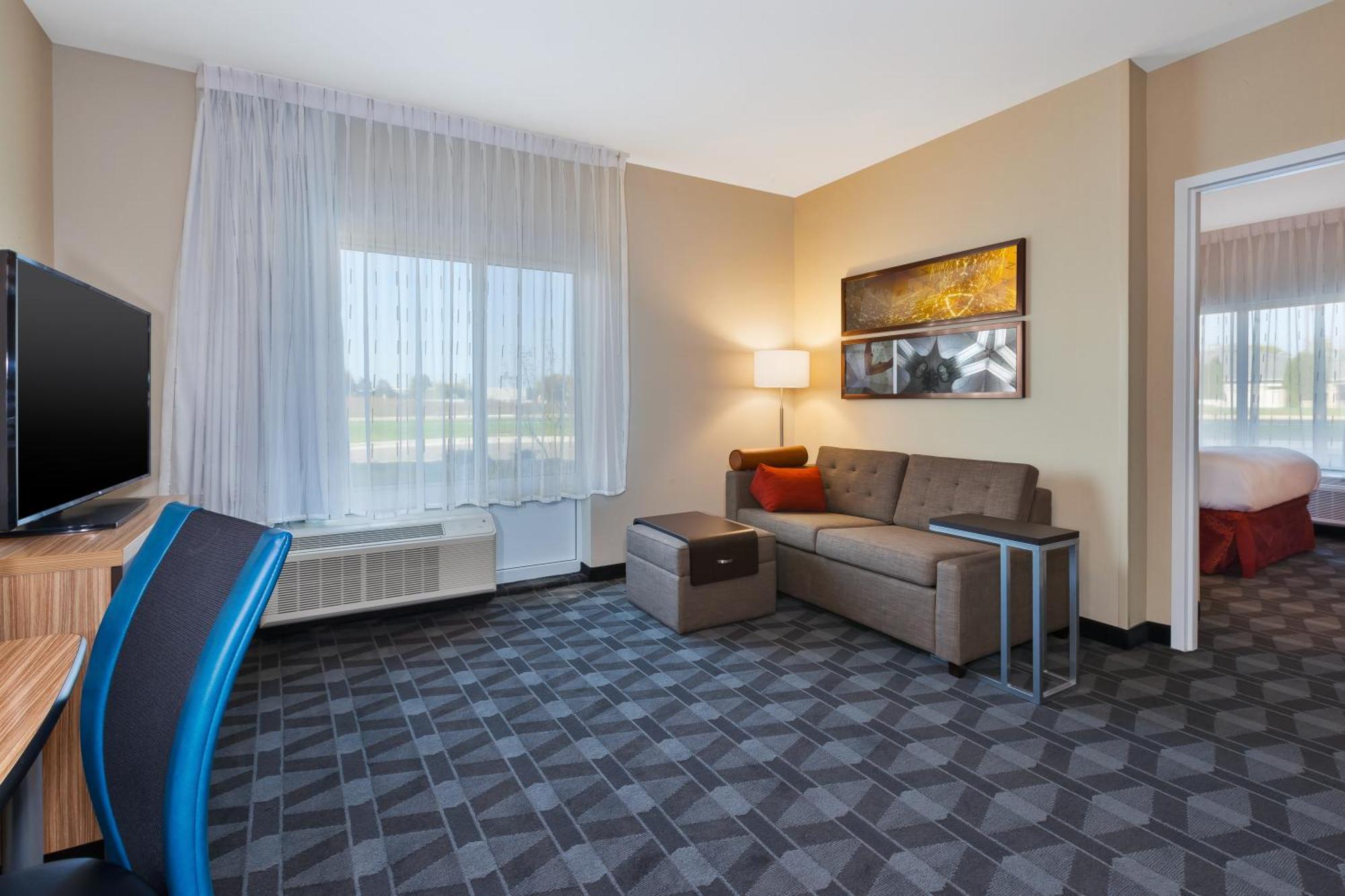 Towneplace Suites By Marriott Grand Rapids Airport Southeast Esterno foto